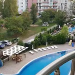 Family In Solmarin Apartment *