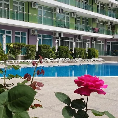 Family In Solmarin 아파트 *